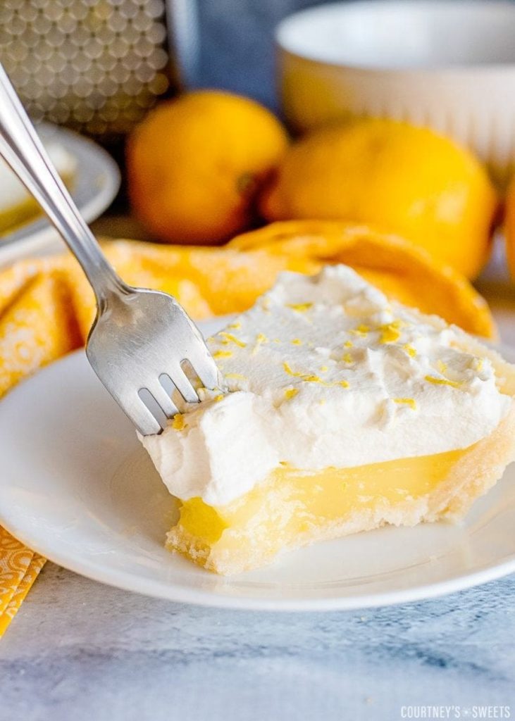 Lemon Pie with Cookie Crust